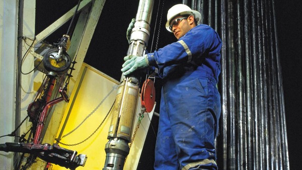 This is an undated company photo of Schlumberger Ltd. operations. Schlumberger Ltd., the world's second-largest oilfield-services company, had third-quarter net income of $318.2 million after a loss a year earlier as oil topped $50 for the first time and producers boosted spending. Source: Schlumberger Ltd./ via Bloomberg News.